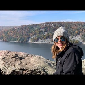 Meet your Posher, Gretchen